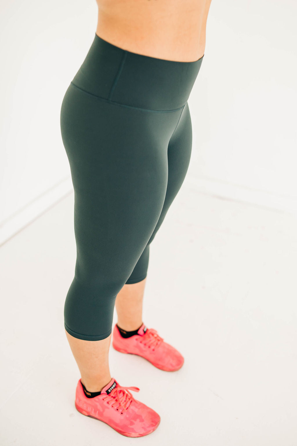 Skye-Line 3/4 Capri Fit